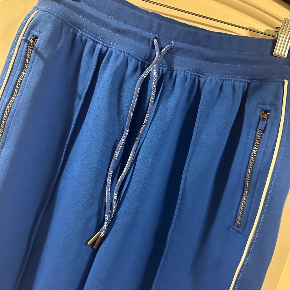 FP Movement by Free People NWT HOP TO IT Track Pants SIZE SMALL - Picture 3 of 6